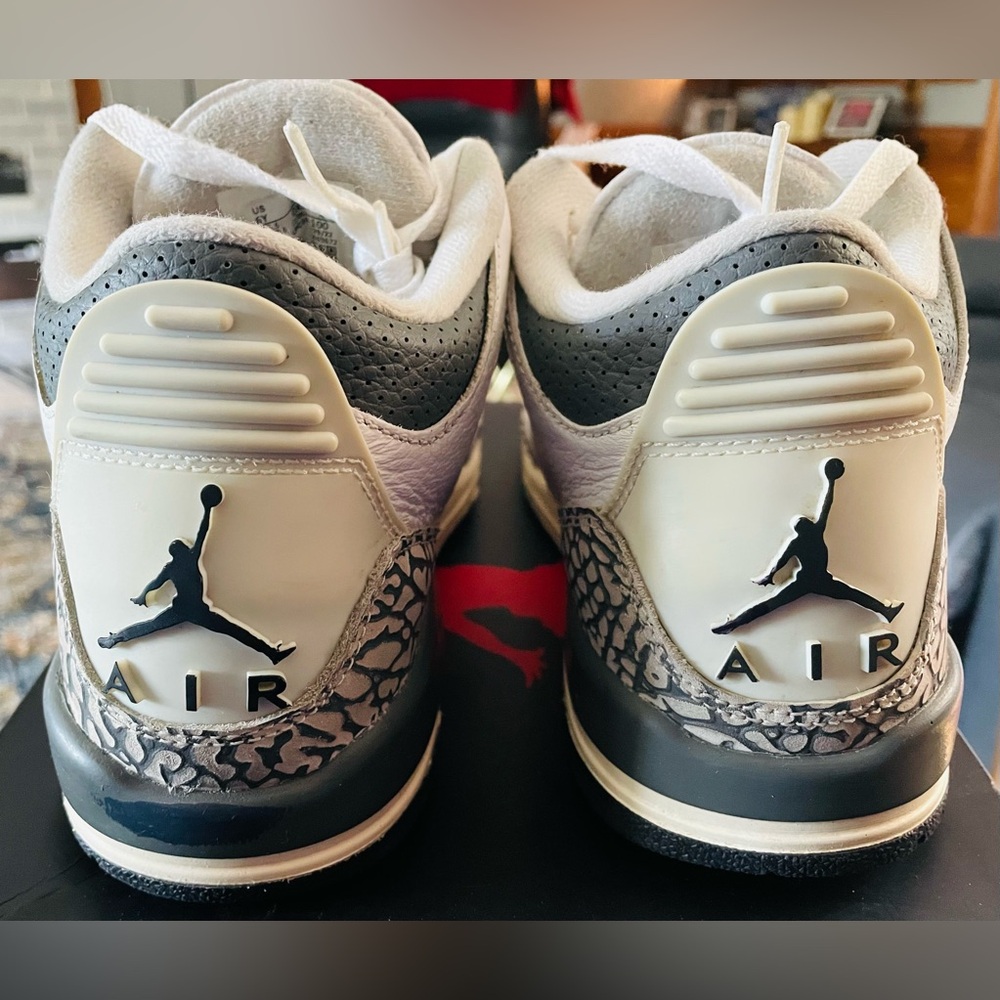 Nike Jordan 3 “Hide and Seek”
6Y-7.5W
$59
Original box,sticker and hang tag. - Picture 9 of 15